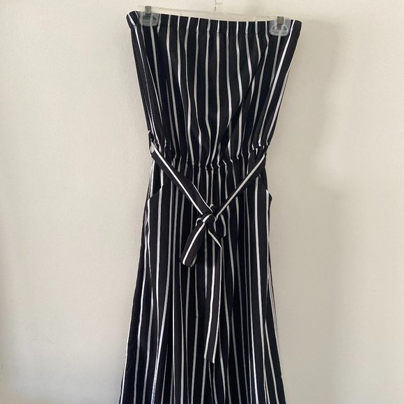 Strapless Black and White Jumpsuit with Tie Belt and Pockets - Picture 3 of 7